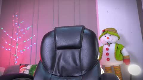 Frank Farrell. Hey remember to give me a thumbs up Ty online show from 11.23.25