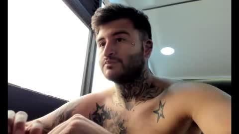 Snapshot of frankrouse_ chatting on 01.03.25 Frank online show from 01.03.25