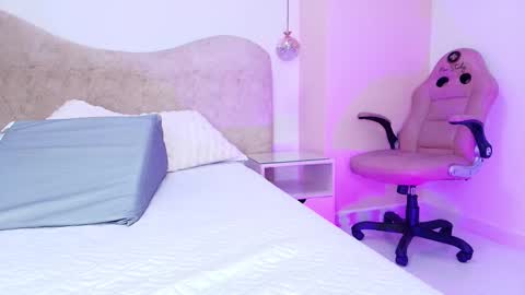 Snapshot of franyeli_5 chatting on 11.09.25 FRANYELY online show from 11.09.25