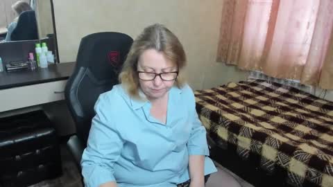 Snapshot of fraumartha chatting on 02.08.25 FrauMartha online show from 02.08.25