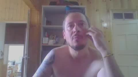 Snapshot of frcokin chatting on 10.17.25 frcokin online show from 10.17.25