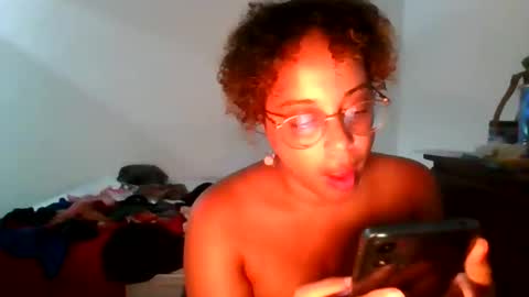 Snapshot of freakjawn1992 chatting on 05.06.26 FreakJawn online show from 05.06.26