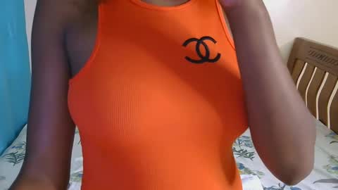 Nessa-Independent model online show from 02.20.25