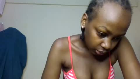 Snapshot of freaky_beauty chatting on 07.10.26 freaky_beauty online show from 07.10.26