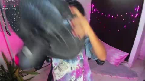 Lia Gomez online show from 04.04.26