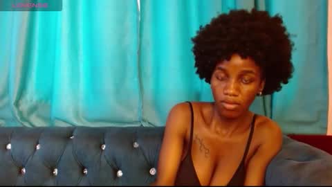 Snapshot of freaky_shamzzy chatting on 10.31.25 shamika online show from 10.31.25