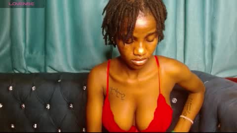 Snapshot of freaky_shamzzy chatting on 11.02.25 shamika online show from 11.02.25