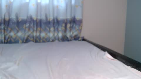 Snapshot of freakyebony1 chatting on 06.18.26 Frecky online show from 06.18.26