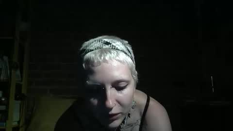 Snapshot of fred_reid chatting on 05.25.26 Lily Red online show from 05.25.26