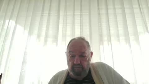 Snapshot of fredaldavid chatting on 10.12.25 David Fredal online show from 10.12.25