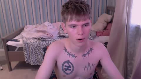 fredd_xanderrs online show from 10.13.25