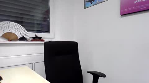 Snapshot of freddow chatting on 01.19.26 freddow online show from 01.19.26