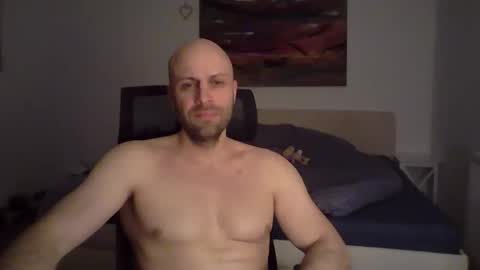 Snapshot of freddow chatting on 03.01.26 freddow online show from 03.01.26