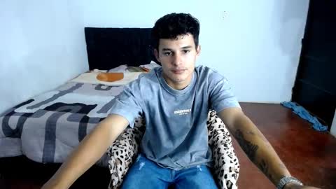 Snapshot of freddy_romans2 chatting on 10.05.25 freddy romans online show from 10.05.25