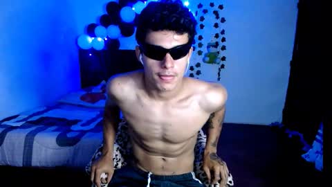 Snapshot of freddy_romans2 chatting on 10.18.25 freddy romans online show from 10.18.25