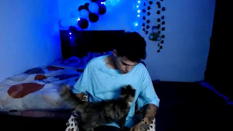 Snapshot of freddy_romans2 chatting on 11.12.25 freddy romans online show from 11.12.25