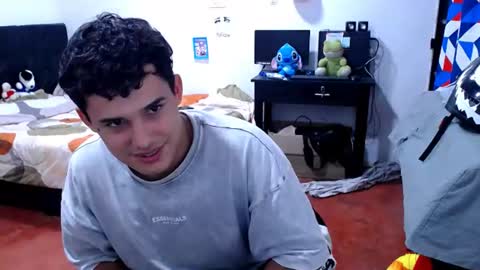 Snapshot of freddy_romans2 chatting on 06.19.26 freddy romans online show from 06.19.26