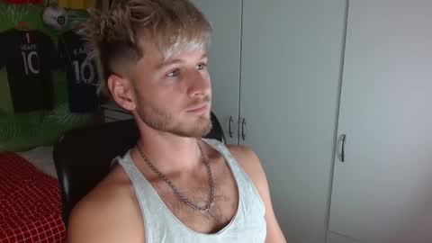 Snapshot of freddy_star chatting on 10.11.25 Frederick Perin online show from 10.11.25