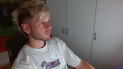 Snapshot of freddy_star chatting on 10.20.25 Frederick Perin online show from 10.20.25