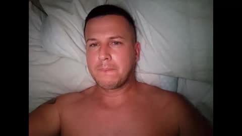 Snapshot of fredwilliam26 chatting on 10.21.25 fredwilliam26 online show from 10.21.25