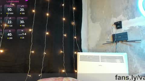 Snapshot of free_forever chatting on 12.21.24 Jenny online show from 12.21.24