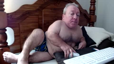 Cute Lil Man online show from 09.26.25