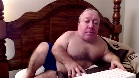 Cute Lil Man online show from 10.07.25