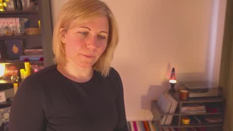 Snapshot of french_devotion chatting on 01.10.25 Louise or Lou 3 online show from 01.10.25