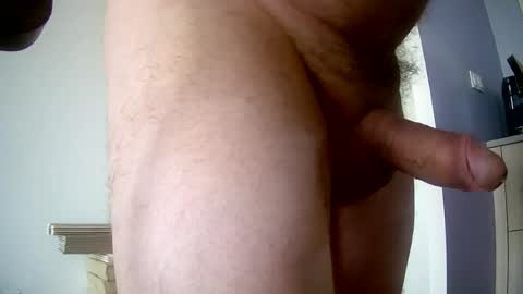 Snapshot of frenchdick1981 chatting on 07.12.26 frenchdick1981 online show from 07.12.26