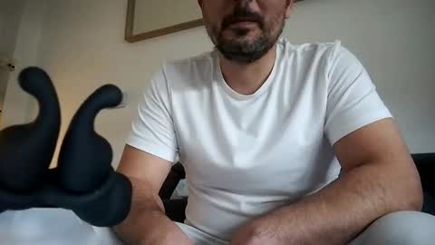 Horny french hard online show from 02.20.25