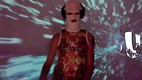 Snapshot of frenchkissdjfk chatting on 10.28.25 frenchkissdjfk online show from 10.28.25