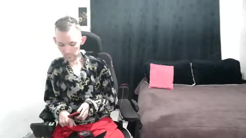 Snapshot of frenchroulette chatting on 01.03.25 Thomas y Sophia online show from 01.03.25