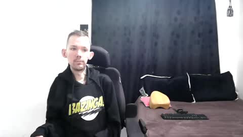 Snapshot of frenchroulette chatting on 01.05.25 Thomas y Sophia online show from 01.05.25