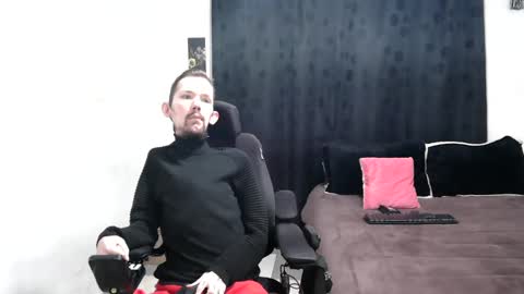 Snapshot of frenchroulette chatting on 03.02.25 Thomas y Sophia online show from 03.02.25