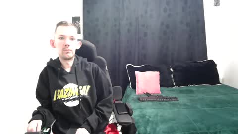 Snapshot of frenchroulette chatting on 03.06.25 Thomas y Sophia online show from 03.06.25