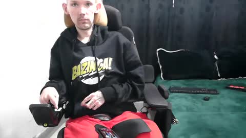 Snapshot of frenchroulette chatting on 03.06.25 Thomas y Sophia online show from 03.06.25