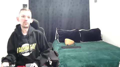 Snapshot of frenchroulette chatting on 03.07.25 Thomas y Sophia online show from 03.07.25