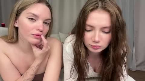 Snapshot of frenzyfoxs chatting on 05.27.26 Jason and Sonya online show from 05.27.26