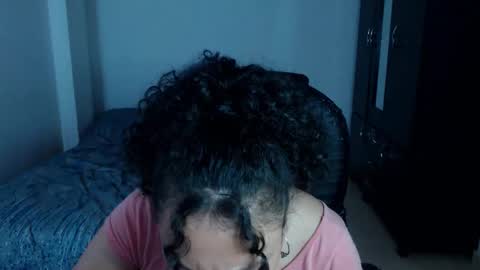 Snapshot of freud_x_louise1 chatting on 11.11.25 Louise online show from 11.11.25