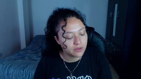 Snapshot of freud_x_louise1 chatting on 11.19.25 Louise online show from 11.19.25