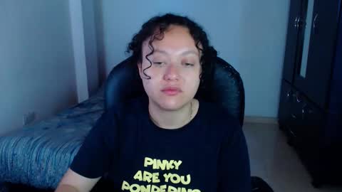 Snapshot of freud_x_louise1 chatting on 11.20.25 Louise online show from 11.20.25