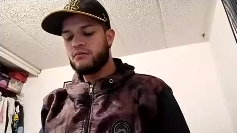 Dominik  online show from 12.25.24