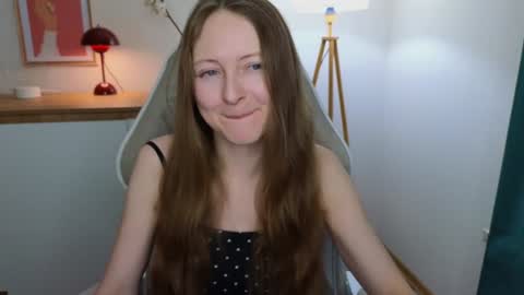 Freya online show from 12.04.24