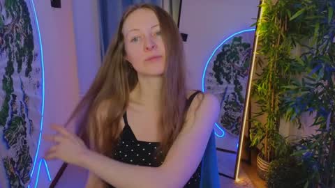 Freya online show from 12.07.24
