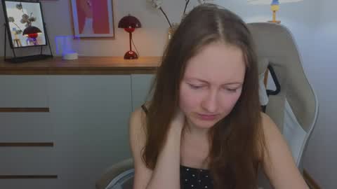 Freya online show from 12.17.24