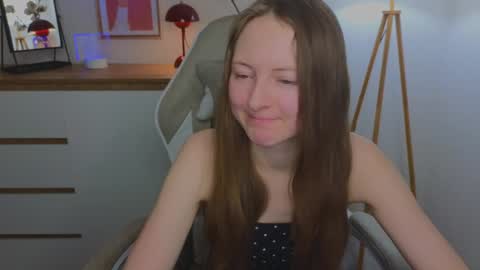 Freya online show from 12.17.24