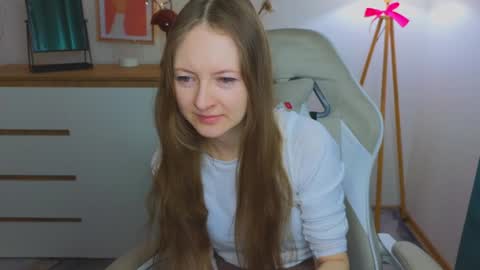 Freya online show from 02.04.25
