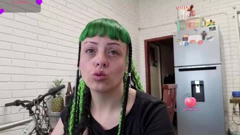 freyaa_sorceress online show from 09.14.25