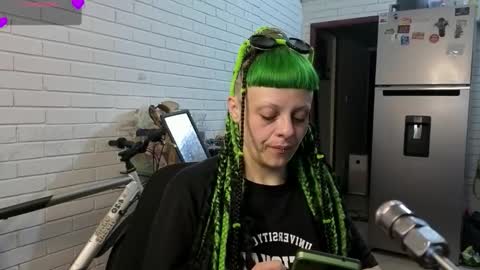 freyaa_sorceress online show from 10.12.25