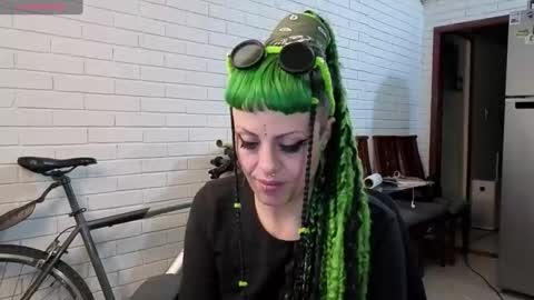 freyaa_sorceress online show from 10.15.25